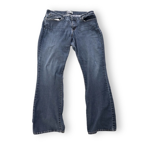 Women's Signature by Levi's Modern Bootcut Jeans - Picture 2 of 6